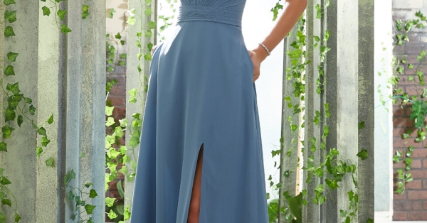 Chic Chiffon Bridesmaid Dress with Draped Bodice